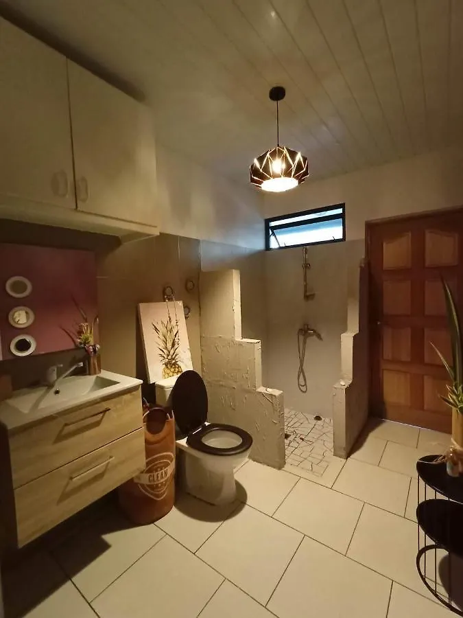 Fare I Tahiti Villa Punaauia  Punaauia (Tahiti)